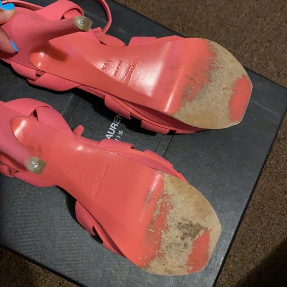 Shoes - Picture 4 of 7